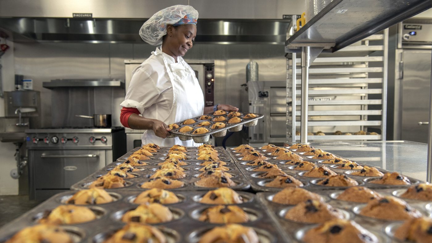 woman baking muffins